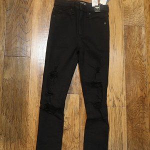 NWT distressed Abercrombie and Fitch Black distressed high wast jeans- Size 24